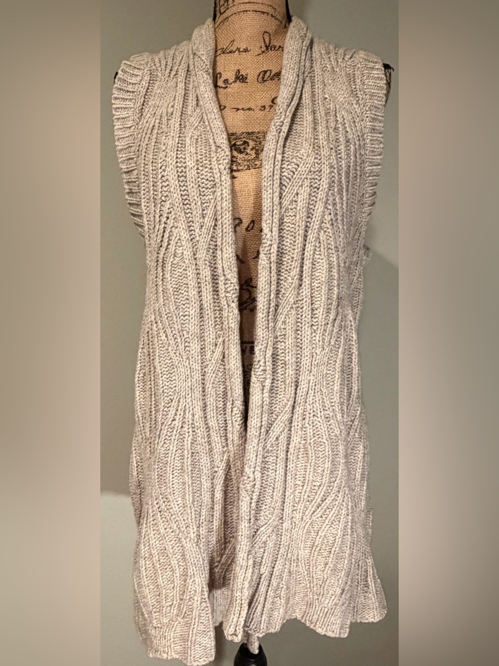 CAbi #499 Glacier Vest Medium Oatmeal Cable Knit Open Front Wool Yak Cotton